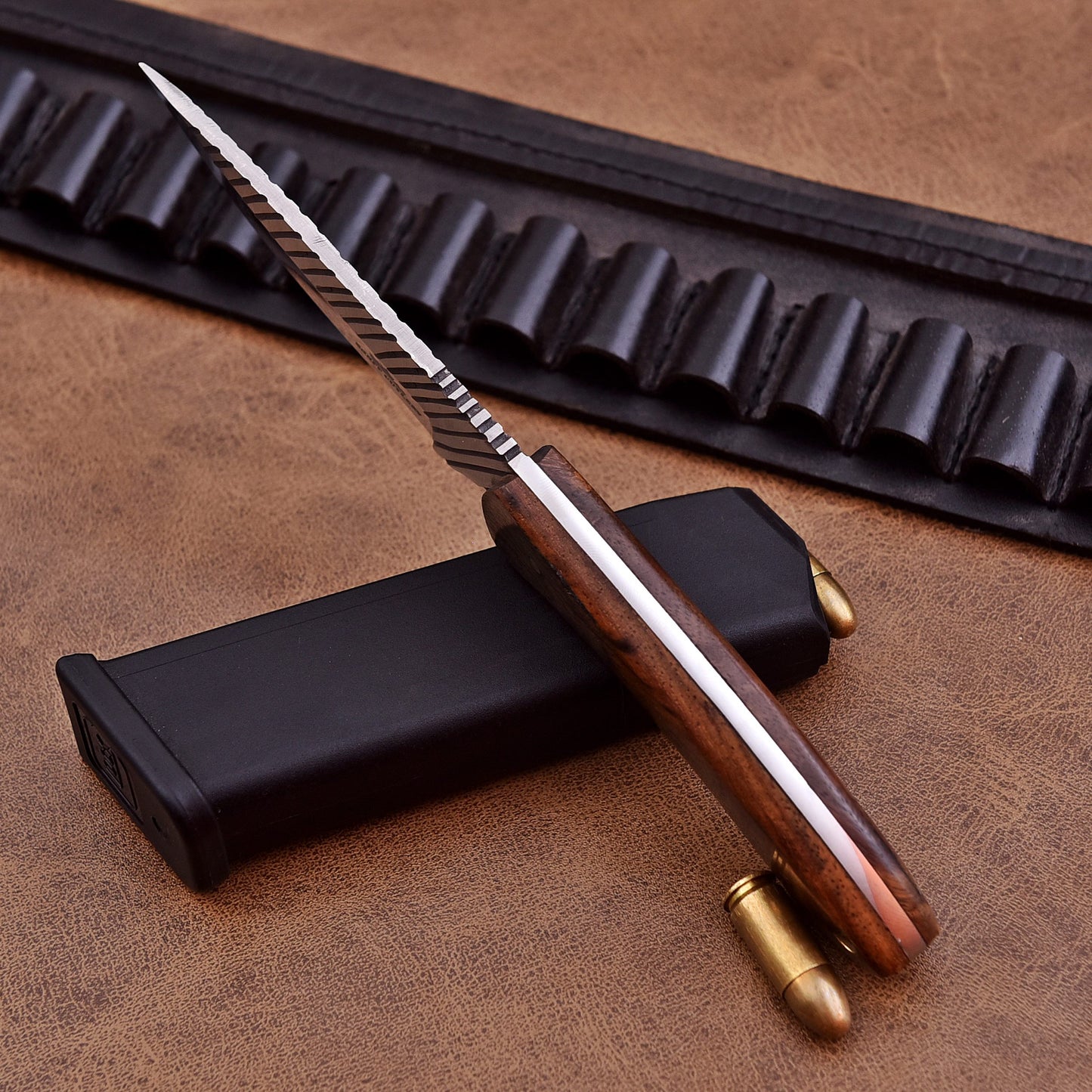 Highlighting the 4-inch Ironwood handle, providing a secure and comfortable grip for extended use.
